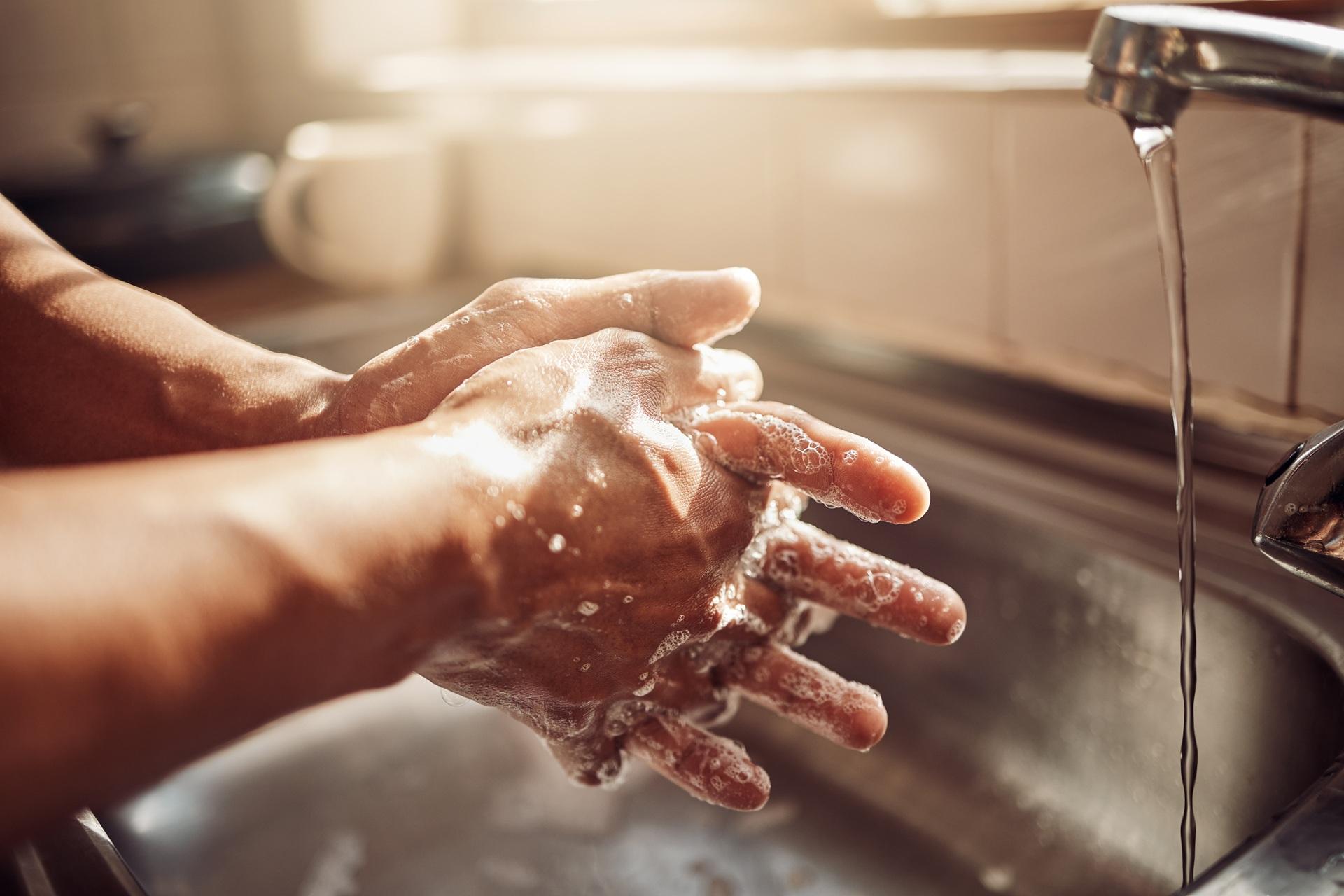 E-Learning Hygiene zeigt korrektes Haendewaschen